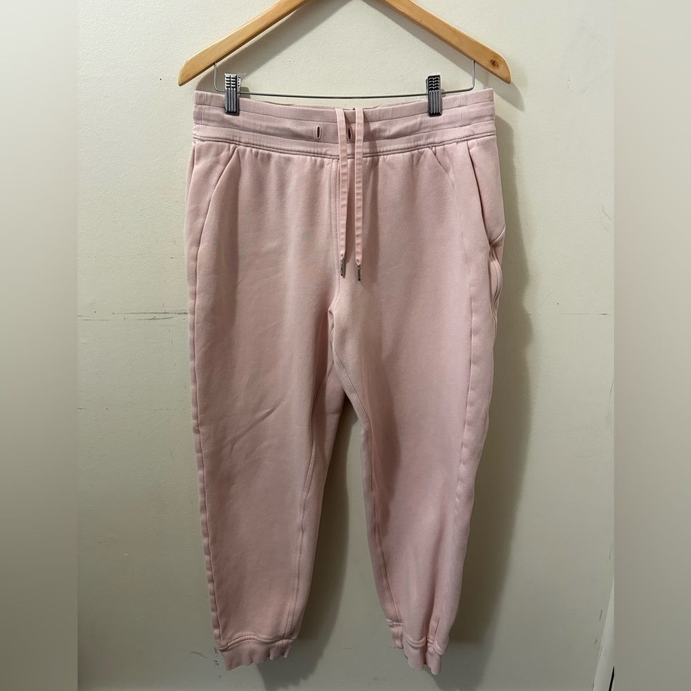 Lululemon Scuba High-Rise Jogger